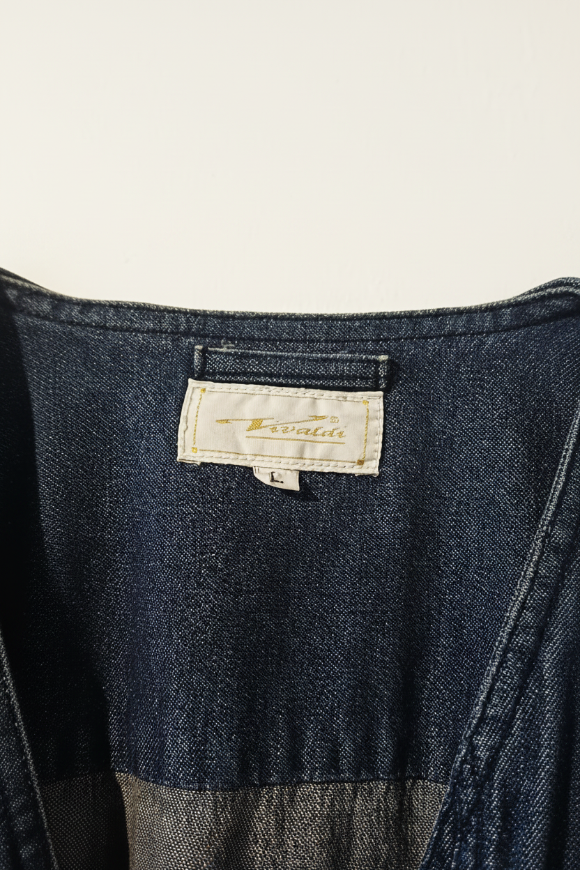 Interior label detail